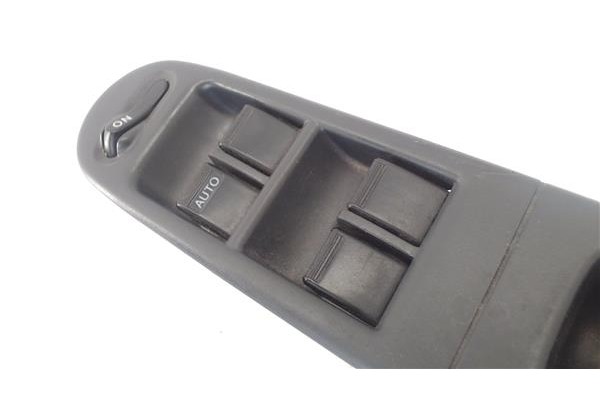 Recambio de mando elevalunas delantero izquierdo para honda hr-v (gh) 1.6 16v 4wd referencia OEM IAM 83520S2HG010M  