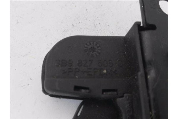 Recambio de cierre electromagnetico porton para seat leon (1m1) 1.8 20v t 4 referencia OEM IAM 3B9827505C  