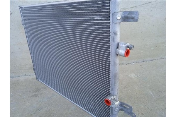 Recambio de radiador aire acondicionado para renault zoe electrico referencia OEM IAM 921007736R  
