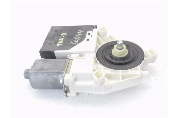 Recambio de motor elevalunas trasero derecho para audi a3 sportback (8pa) 2.0 tdi ambiente referencia OEM IAM 8P4959802D S000607