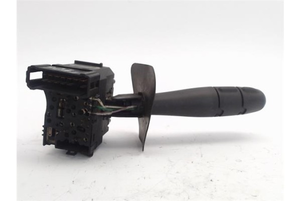 Recambio de mando intermitencia para renault clio ii fase ii (b/cb0) referencia OEM IAM   