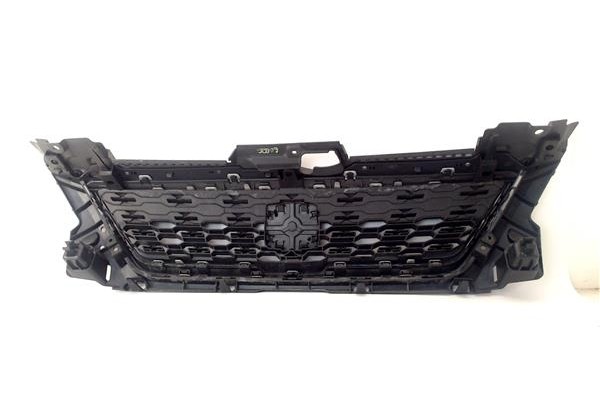 Recambio de rejilla capo para seat ibiza (kj1) 1.0 style referencia OEM IAM 6F0853654D  