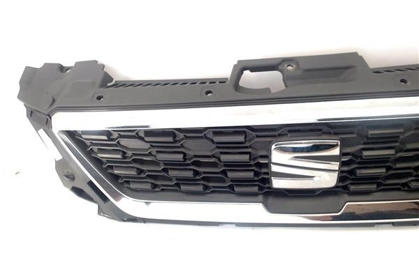Recambio de rejilla capo para seat ibiza (kj1) 1.0 style referencia OEM IAM 6F0853654D  