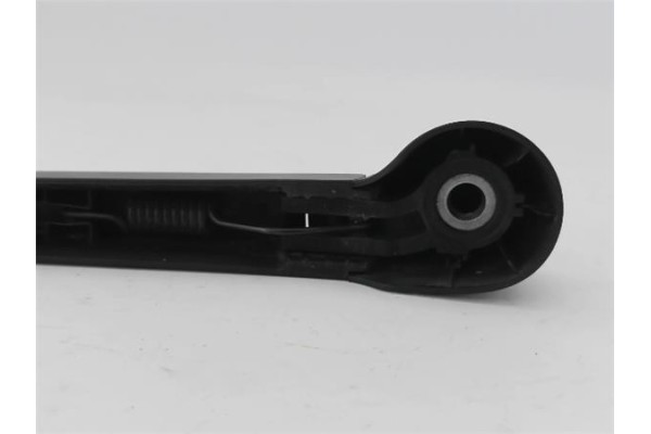 Recambio de brazo limpiaparabrisas trasero para volkswagen polo v (6r1) 1.4 advance referencia OEM IAM   