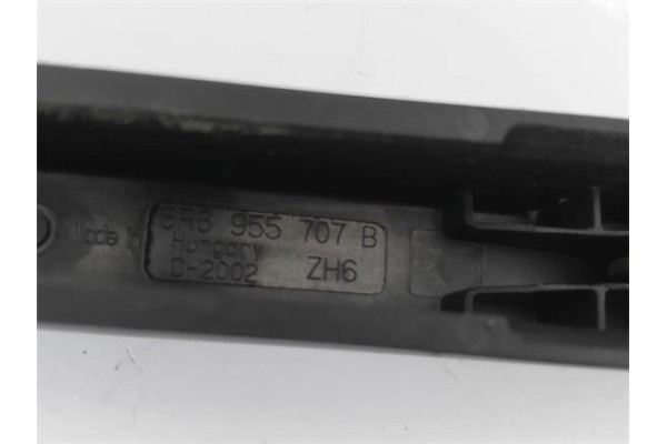 Recambio de brazo limpiaparabrisas trasero para volkswagen polo v (6r1) 1.4 advance referencia OEM IAM   