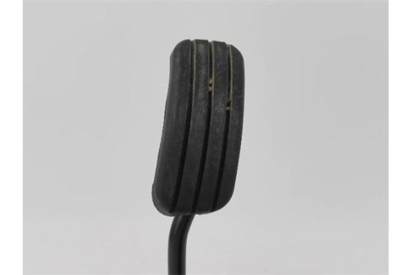 Recambio de pedal acelerador para renault trafic ii furgón (fl) 2.5 dti referencia OEM IAM   