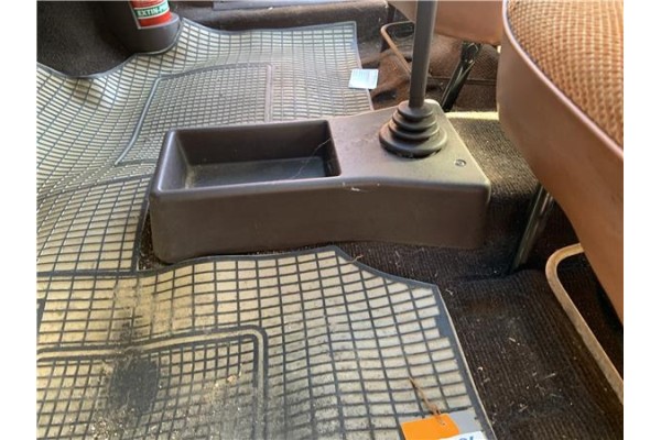 Recambio de consola para seat ritmo (138) 1.2 referencia OEM IAM 12AC64CV47KW  