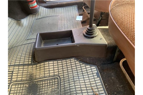 Recambio de consola para seat ritmo (138) 1.2 referencia OEM IAM 12AC64CV47KW  