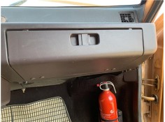 GUANTERA SALPICADERO 12AC64CV47KW 