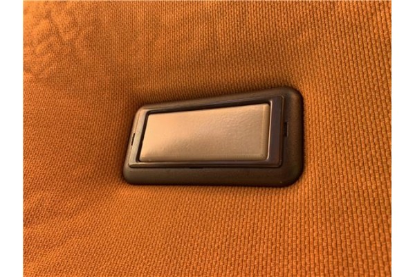 Recambio de luz trasero central techo para seat ritmo (138) 1.2 referencia OEM IAM 12AC64CV47KW  