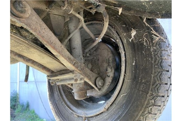 Recambio de mangueta trasero izquierda para seat ritmo (138) 1.2 referencia OEM IAM 12AC64CV47KW  