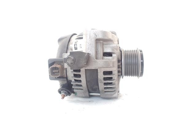 Recambio de alternador para toyota avensis cross sport (t27) 2.2 premium referencia OEM IAM 1042104771 220621 10019 