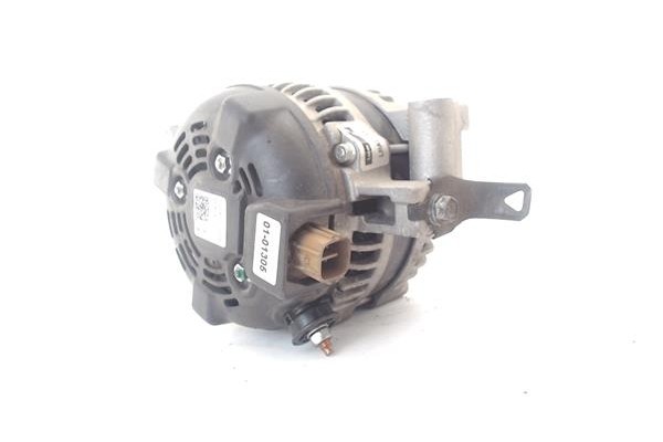 Recambio de alternador para toyota avensis cross sport (t27) 2.2 premium referencia OEM IAM 1042104771 220621 10019 