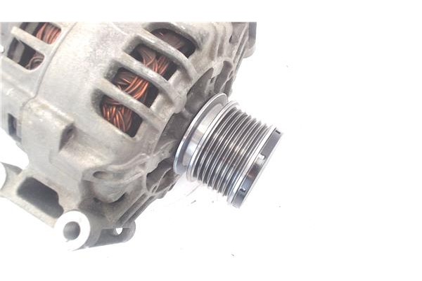 Recambio de alternador para mercedes-benz clase c (bm 203) sportcoupe 1.8 c 200 compressor (203.742) referencia OEM IAM A2711540