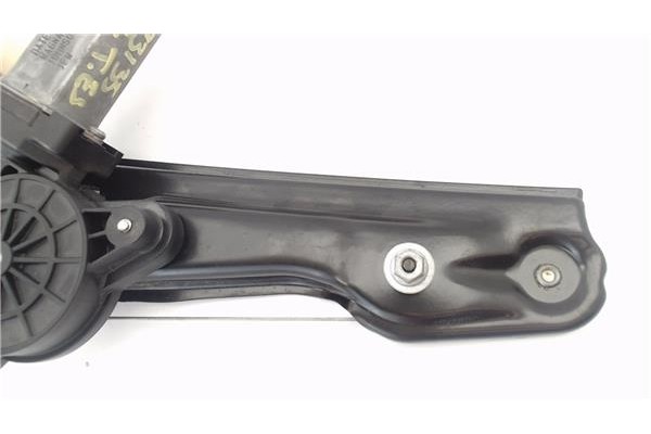 Recambio de elevalunas electrico trasero izquierdo para bmw serie 1 berlina 5p (f20) 2.0 116d referencia OEM IAM 7242555AI  