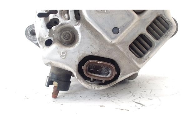 Recambio de alternador para honda hr-v (gh) 1.6 16v 4wd referencia OEM IAM 1022112270  