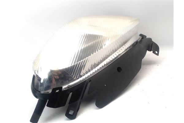 Recambio de faro delantero izquierdo para citroen xsara picasso 2.0 hdi referencia OEM IAM   