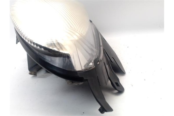 Recambio de faro delantero izquierdo para citroen xsara picasso 2.0 hdi referencia OEM IAM   