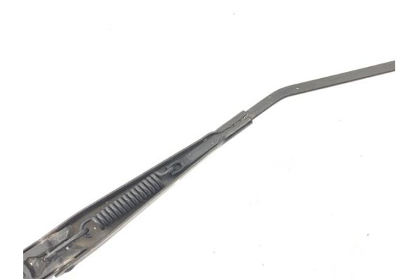 Recambio de brazo limpiaparabrisas delantero derecho para mercedes-benz clase b (bm 245) 1.7 170 (245.232) referencia OEM IAM A1