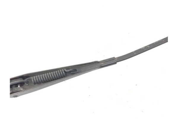 Recambio de brazo limpiaparabrisas delantero izquierdo para mercedes-benz clase b (bm 245) 1.7 170 (245.232) referencia OEM IAM 