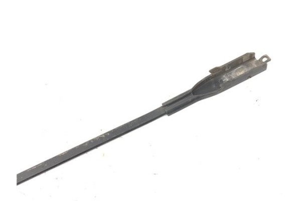 Recambio de brazo limpiaparabrisas delantero izquierdo para mercedes-benz clase b (bm 245) 1.7 170 (245.232) referencia OEM IAM 