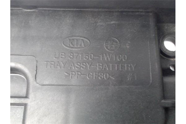 Recambio de soporte bateria para kia rio (ub) 1.2 basic referencia OEM IAM 371501W100  