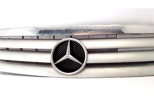Recambio de rejilla capo para mercedes-benz clase a (bm 168) 1.7 170 cdi (168.008) referencia OEM IAM 1688800083  