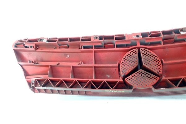 Recambio de rejilla capo para mercedes-benz clase a (bm 168) 1.7 170 cdi (168.008) referencia OEM IAM 1688800083  