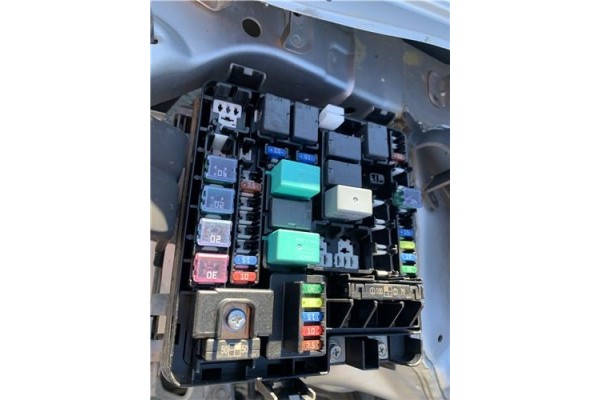 Recambio de caja fusibles/rele para honda fr-v (be) 1.7 referencia OEM IAM 38200SJDG03  
