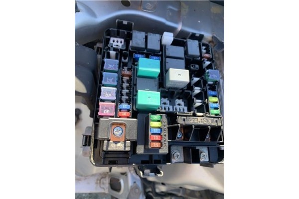 Recambio de caja fusibles/rele para honda fr-v (be) 1.7 referencia OEM IAM 38200SJDG03  