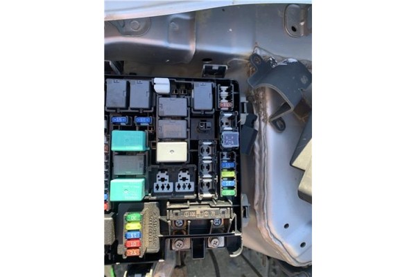 Recambio de caja fusibles/rele para honda fr-v (be) 1.7 referencia OEM IAM 38200SJDG03  