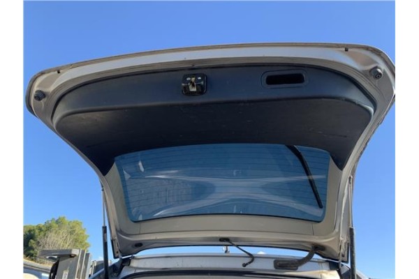 Recambio de porton trasero para honda fr-v (be) 1.7 referencia OEM IAM 68100SJDE90ZZ  