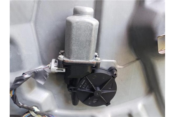 Recambio de elevalunas electrico delantero derecho para nissan primera hatchback (p12) 1.6 referencia OEM IAM 80770BA20C  