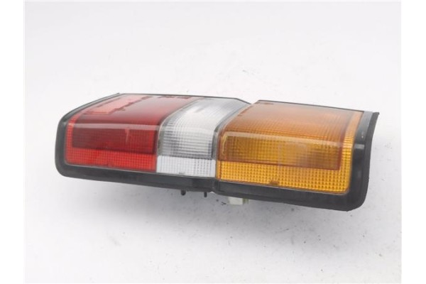 Recambio de piloto trasero derecho para nissan terrano (wd21) 2.7 td 4wd referencia OEM IAM 22023598  