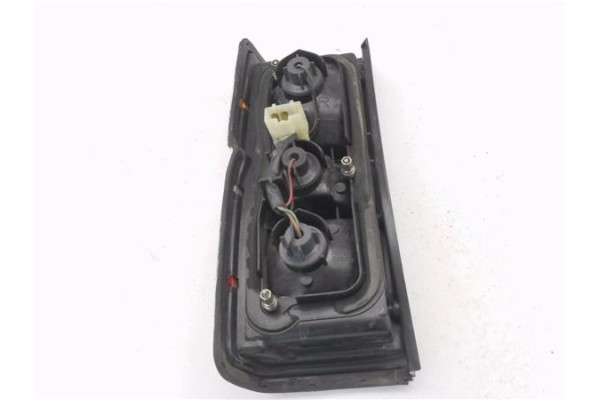 Recambio de piloto trasero derecho para nissan terrano (wd21) 2.7 td 4wd referencia OEM IAM 22023598  