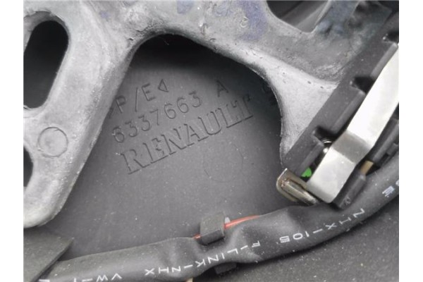 Recambio de volante para renault clio iv 0.9 limited referencia OEM IAM 484007822R 6337663A 