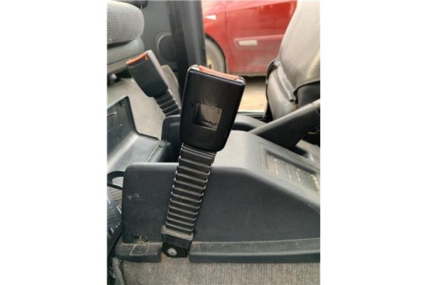 Recambio de anclaje cinturon delantero derecho para suzuki vitara (se/sf/et) 1.6 i 16v (et, ta02) referencia OEM IAM   