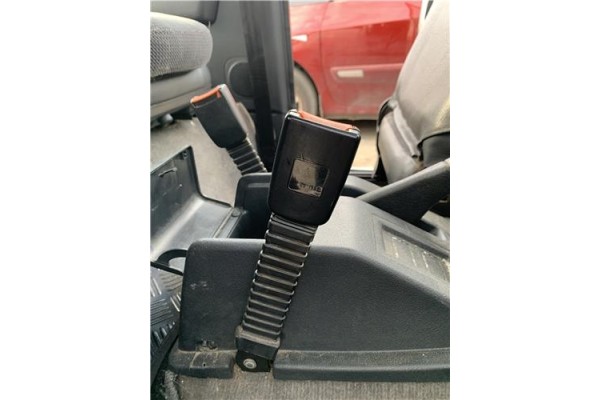 Recambio de anclaje cinturon delantero derecho para suzuki vitara (se/sf/et) 1.6 i 16v (et, ta02) referencia OEM IAM   