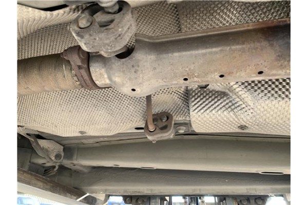 Recambio de tubo escape central para ford tourneo connect (tc7) 1.8 kombi trend corta (2009) referencia OEM IAM 5198940 5140598 