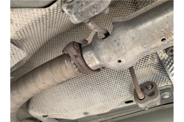 Recambio de tubo escape central para ford tourneo connect (tc7) 1.8 kombi trend corta (2009) referencia OEM IAM 5198940 5140598 
