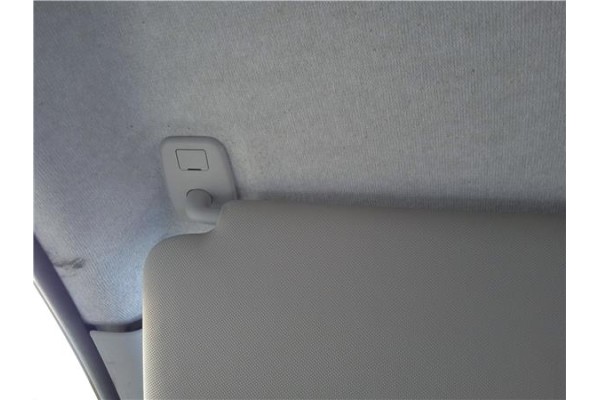 Recambio de parasol izquierdo para renault zoe electrico referencia OEM IAM 964010303R  
