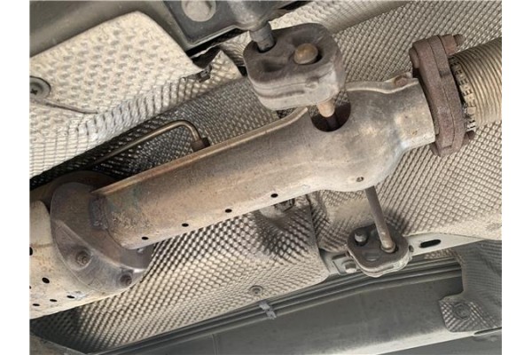 Recambio de tubo escape central para ford tourneo connect (tc7) 1.8 kombi trend corta (2009) referencia OEM IAM 5198940 5140598 