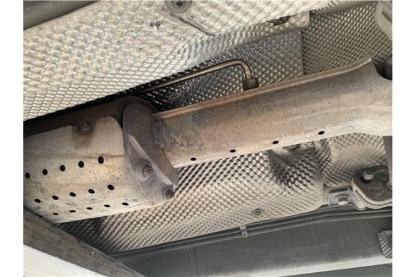 Recambio de tubo escape central para ford tourneo connect (tc7) 1.8 kombi trend corta (2009) referencia OEM IAM 5198940 5140598 