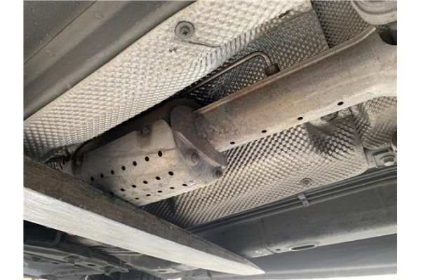 Recambio de tubo escape central para ford tourneo connect (tc7) 1.8 kombi trend corta (2009) referencia OEM IAM 5198940 5140598 