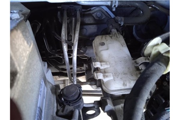 Recambio de bomba freno para renault zoe electrico referencia OEM IAM 460115213R  