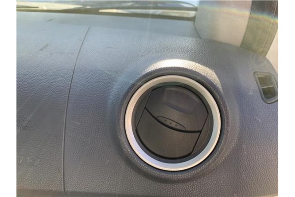 Recambio de rejilla entrada de aire para ford tourneo connect (tc7) 1.8 kombi trend corta (2009) referencia OEM IAM 5095325  