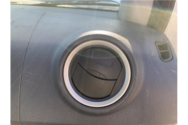 Recambio de rejilla entrada de aire para ford tourneo connect (tc7) 1.8 kombi trend corta (2009) referencia OEM IAM 5095325  