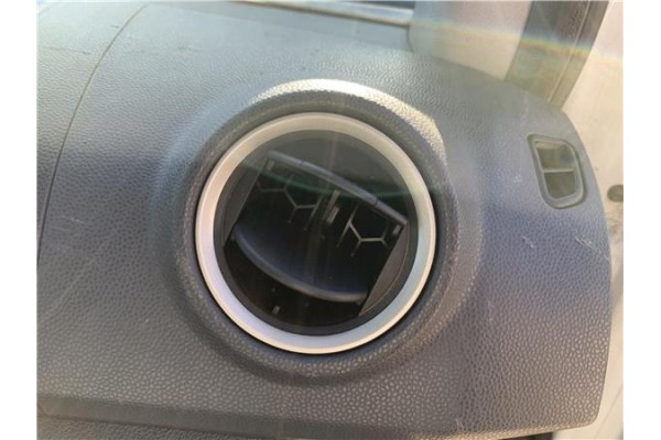 Recambio de rejilla entrada de aire para ford tourneo connect (tc7) 1.8 kombi trend corta (2009) referencia OEM IAM 5095325  