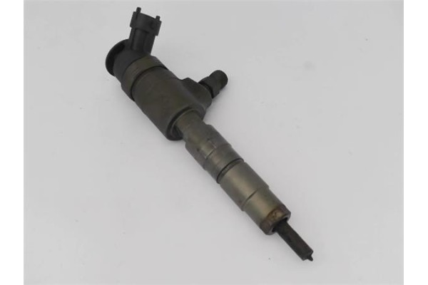 Recambio de inyector para ford fiesta vi 1.4 tdci referencia OEM IAM   