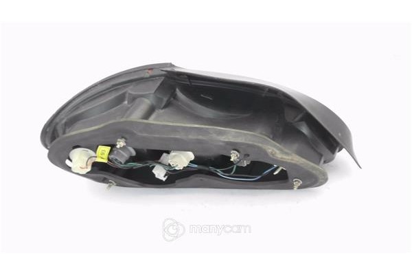 Recambio de piloto trasero derecho para hyundai lantra berlina (rd) 1.6 i referencia OEM IAM 9240229520  